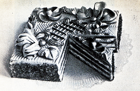 210. Бисквитный торт